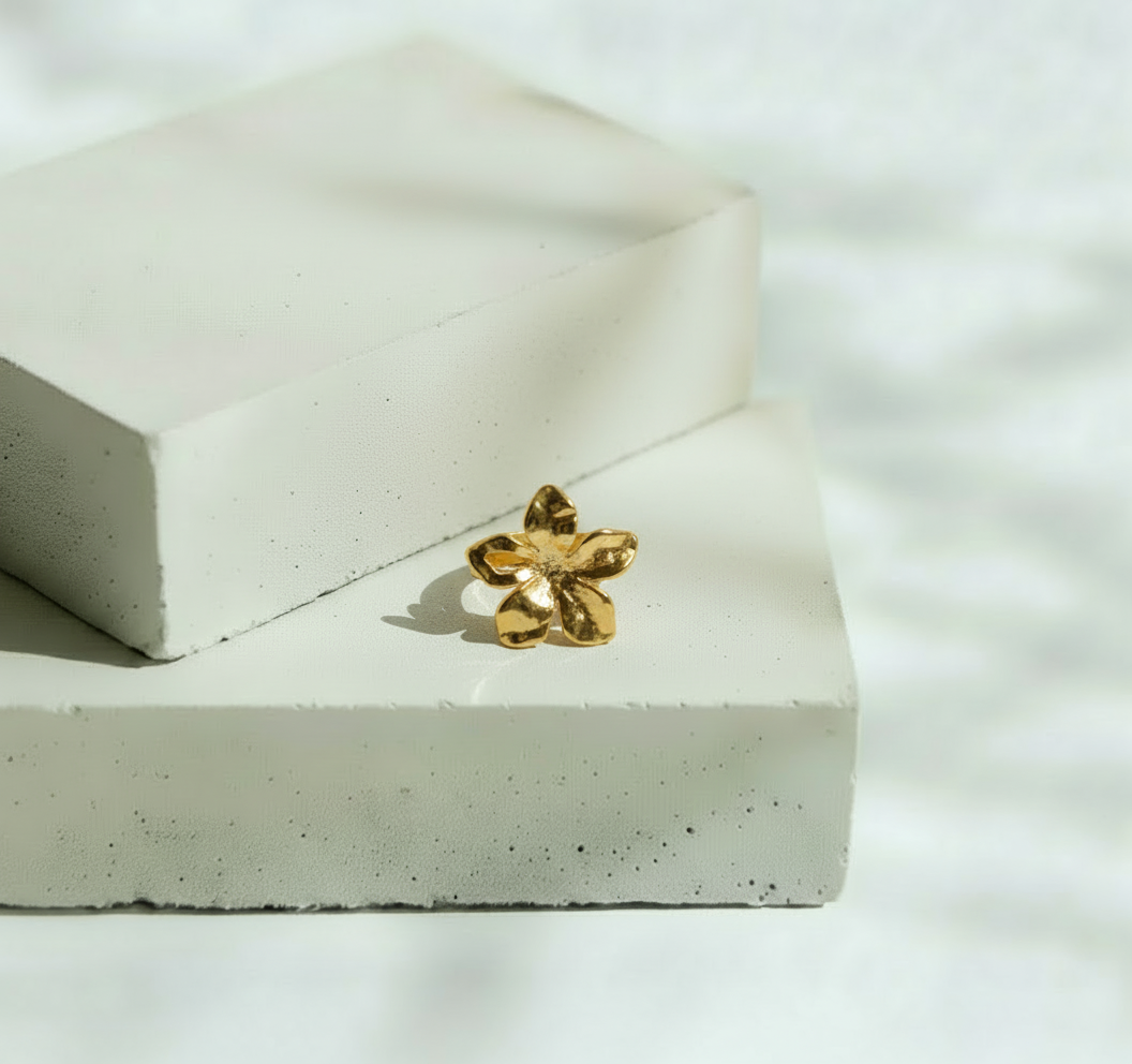 Anillo Dorado 5 Pétalos - Acero Inoxidable