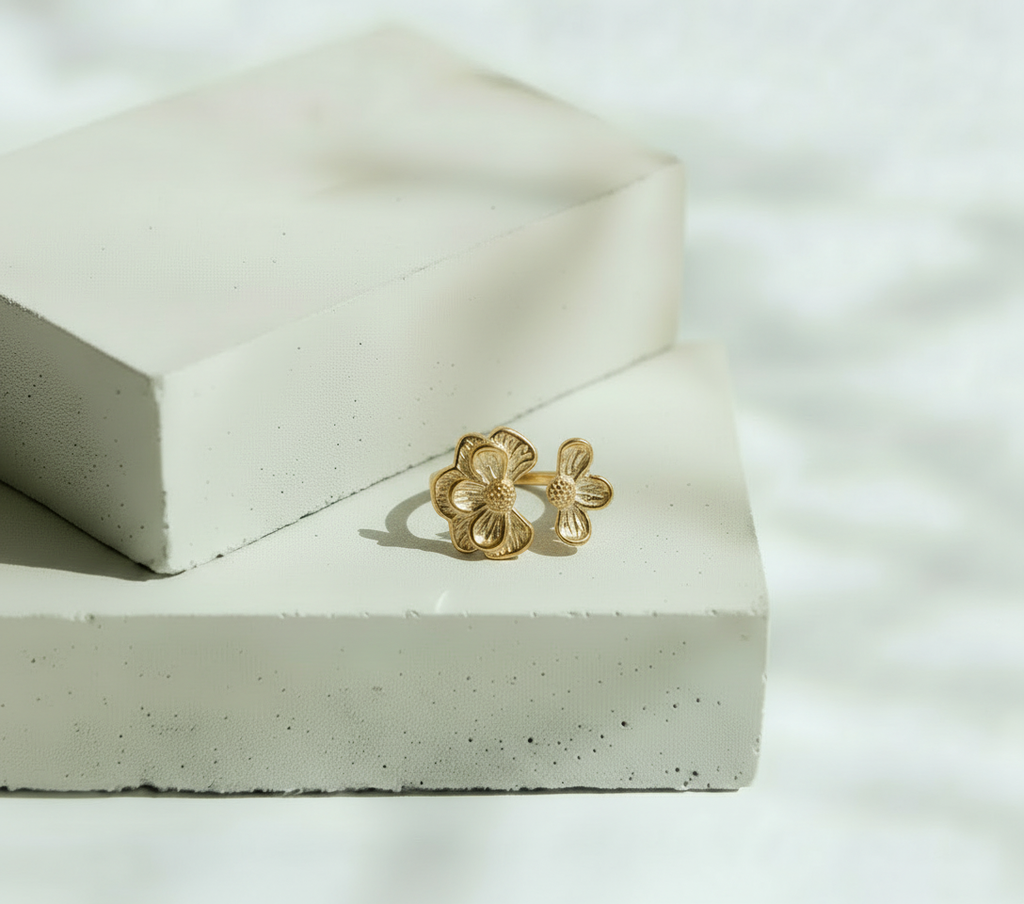 Anillo Dorado Flor Doble - Acero Inoxidable