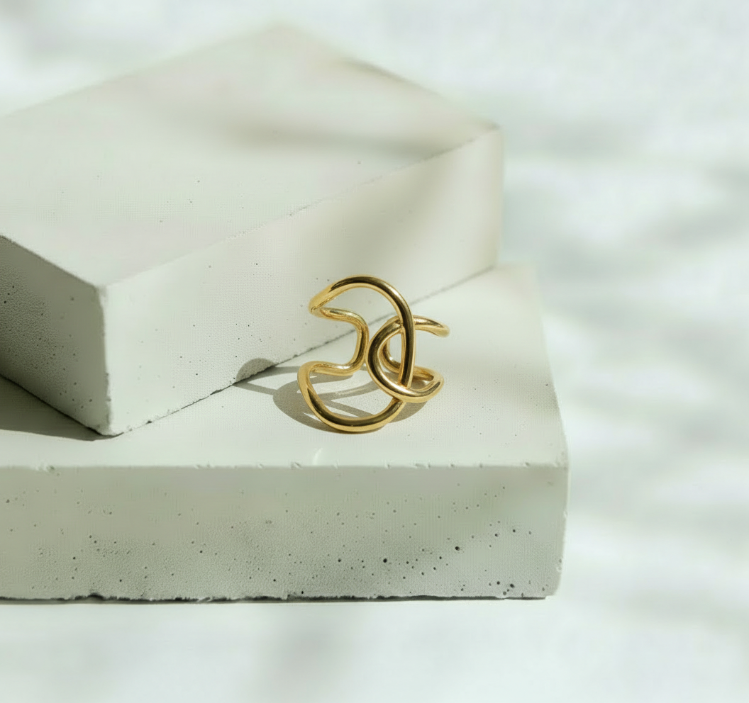 Anillo Dorado Figura Abstracta - Acero Inoxidable