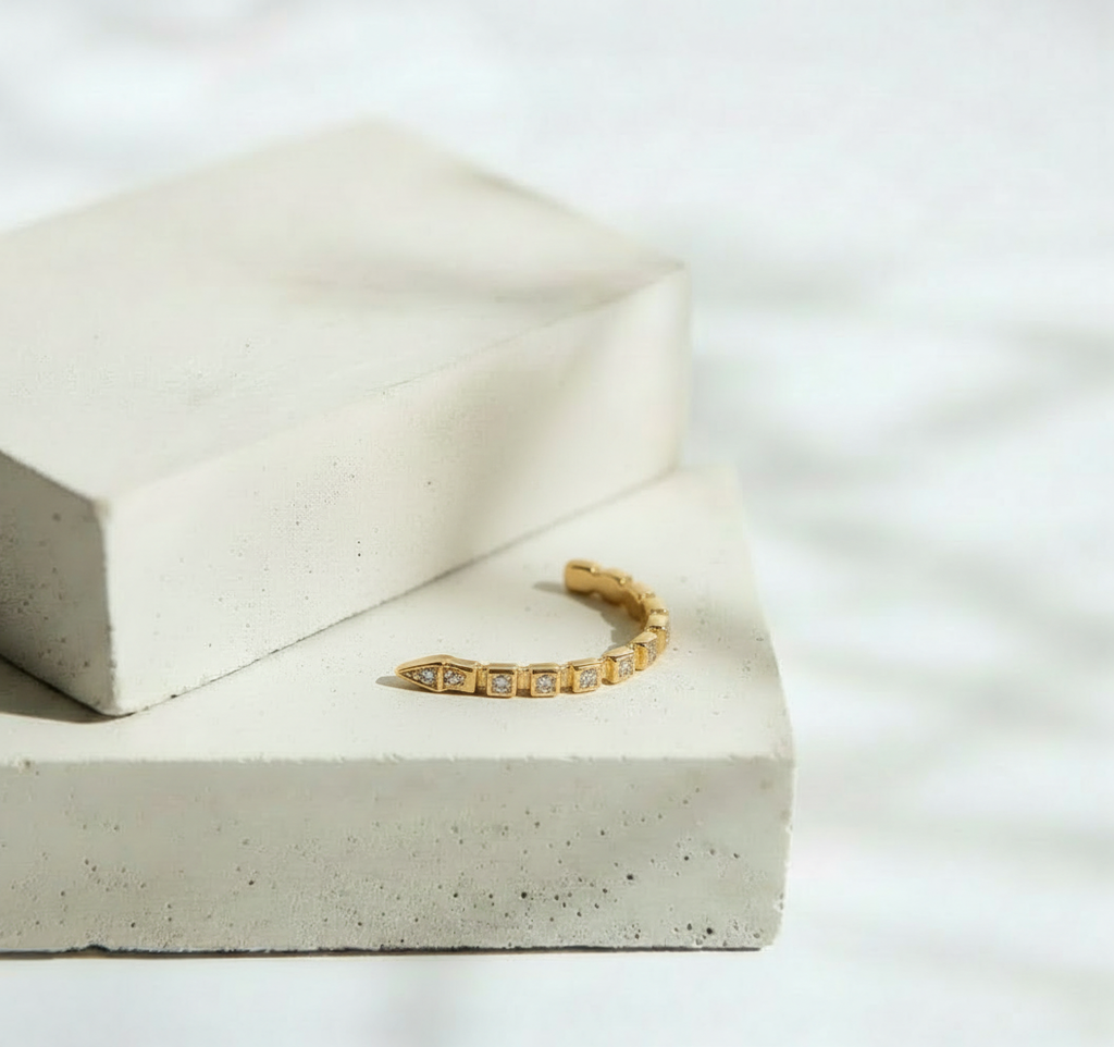 Simulador Dorado de Serpiente con Brillos - Acero Inoxidable