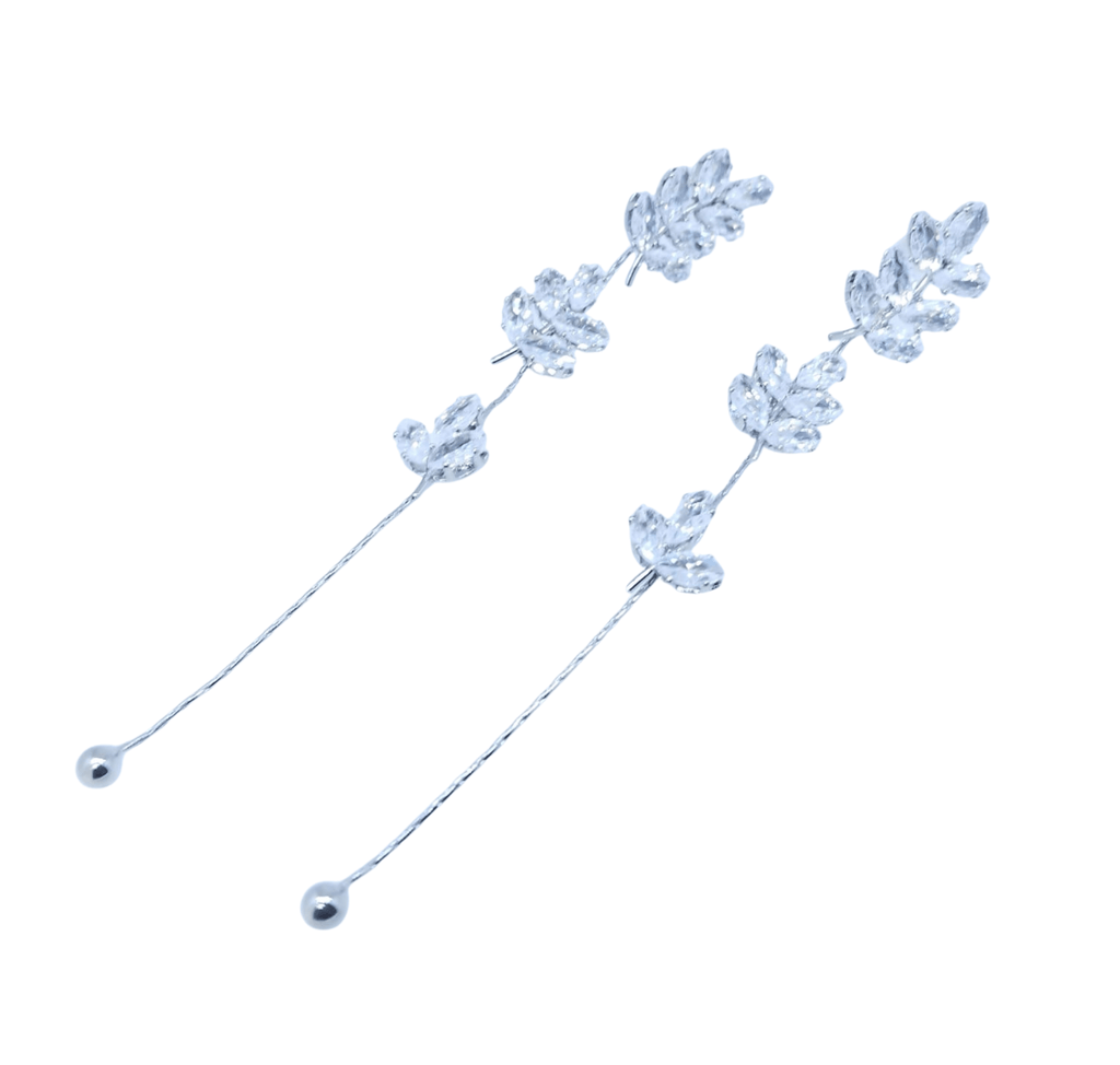 Aretes Largos de Flor Plateados con Detalle Colgante - Acero Inoxidable