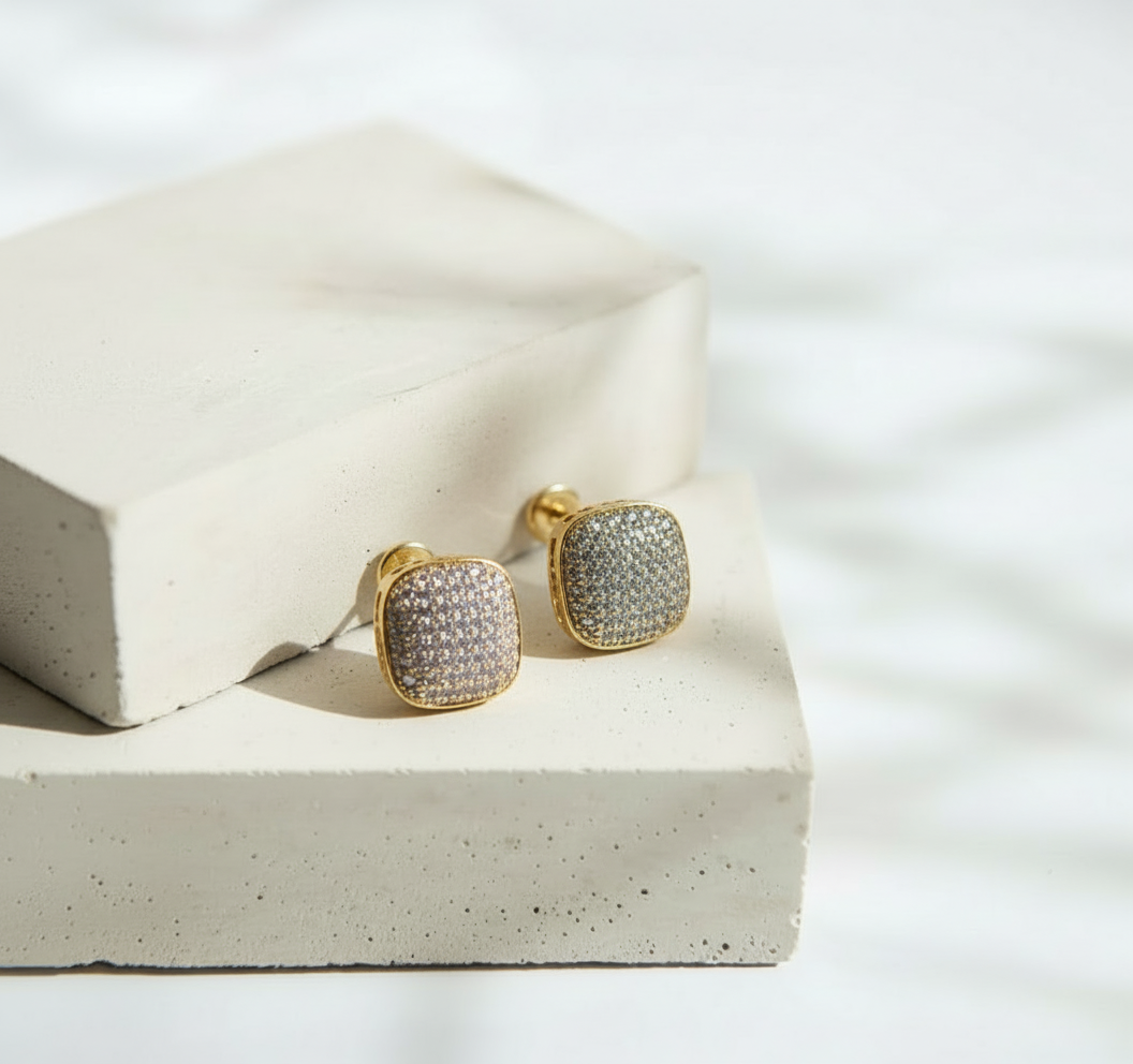 Aretes Cuadrados Dorados con Brillos - Acero Inoxidable