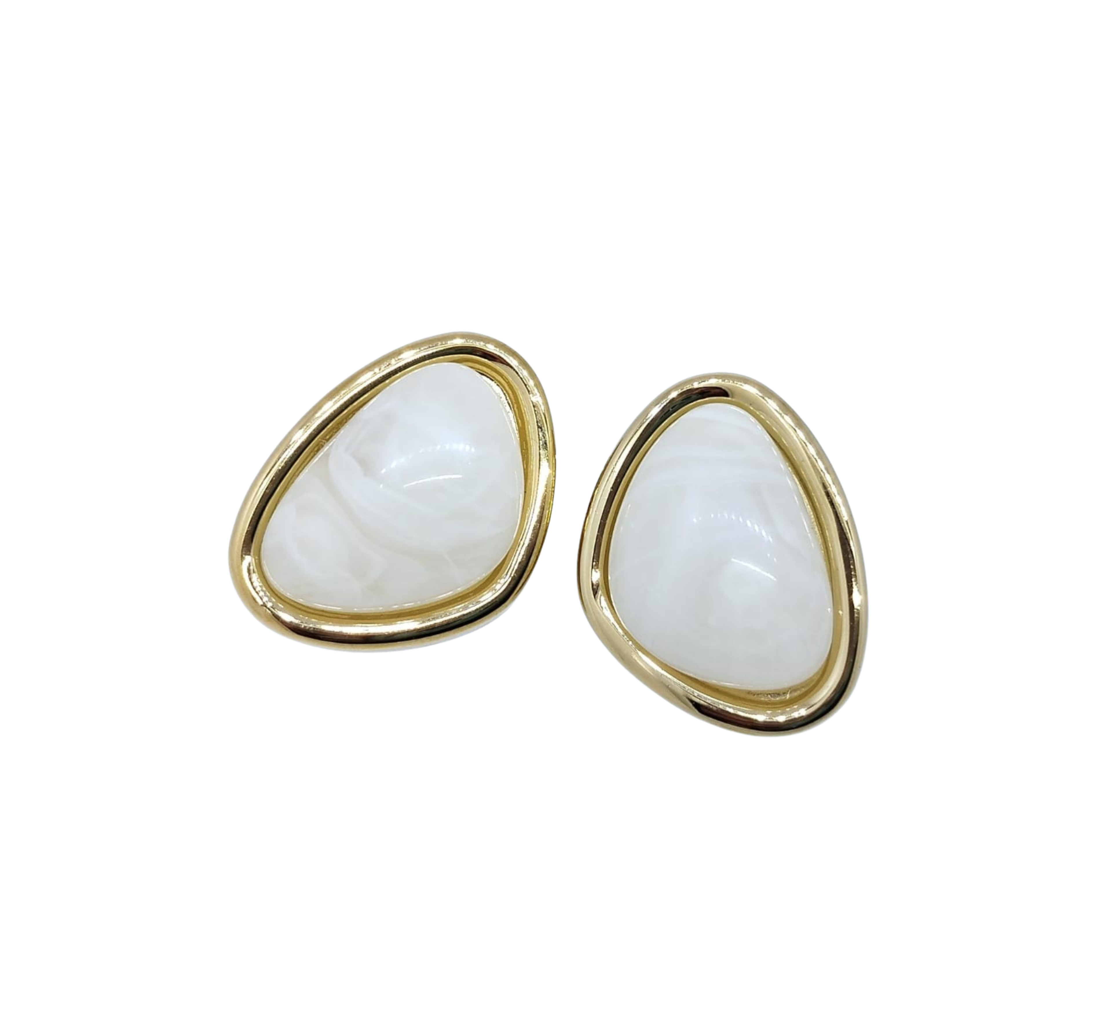 Aretes Dorados Geométricos con Piedra Blanca Moderna – Acero Inoxidable