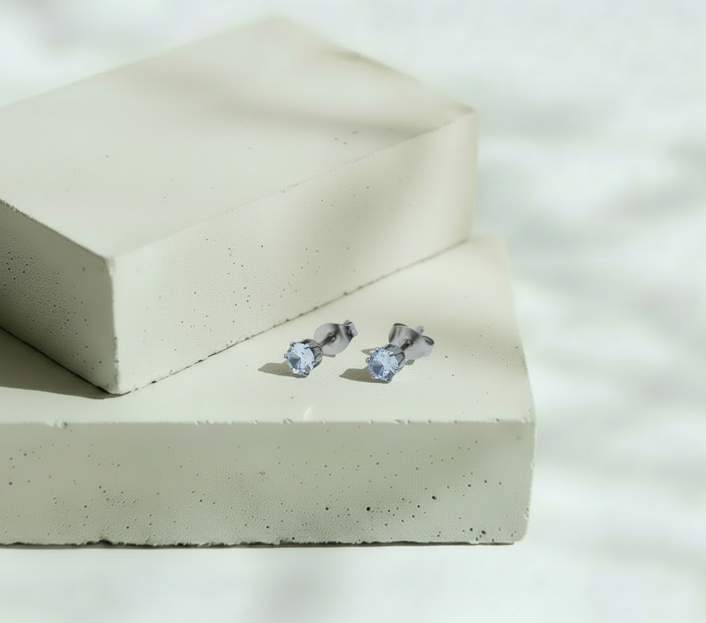 Aretes Plateados Pequeños Brillo Clásico - Acero Inoxidable