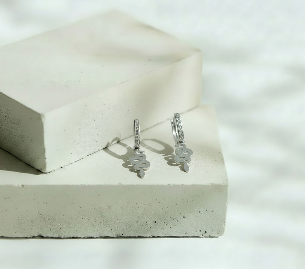 Aretes Serpiente con Mini Brillos - Plata Italiana