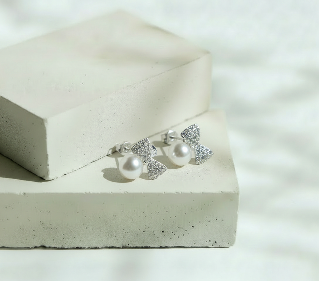 Aretes Moño con Brillos y Perla - Plata Italiana