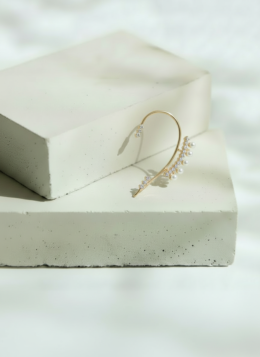 Simulador Bronce con Perlas Blancas y Brillos - Oro Laminado