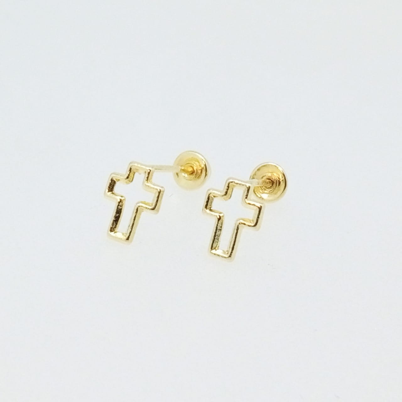 Broquel Oro 10K Cruz mini perforada