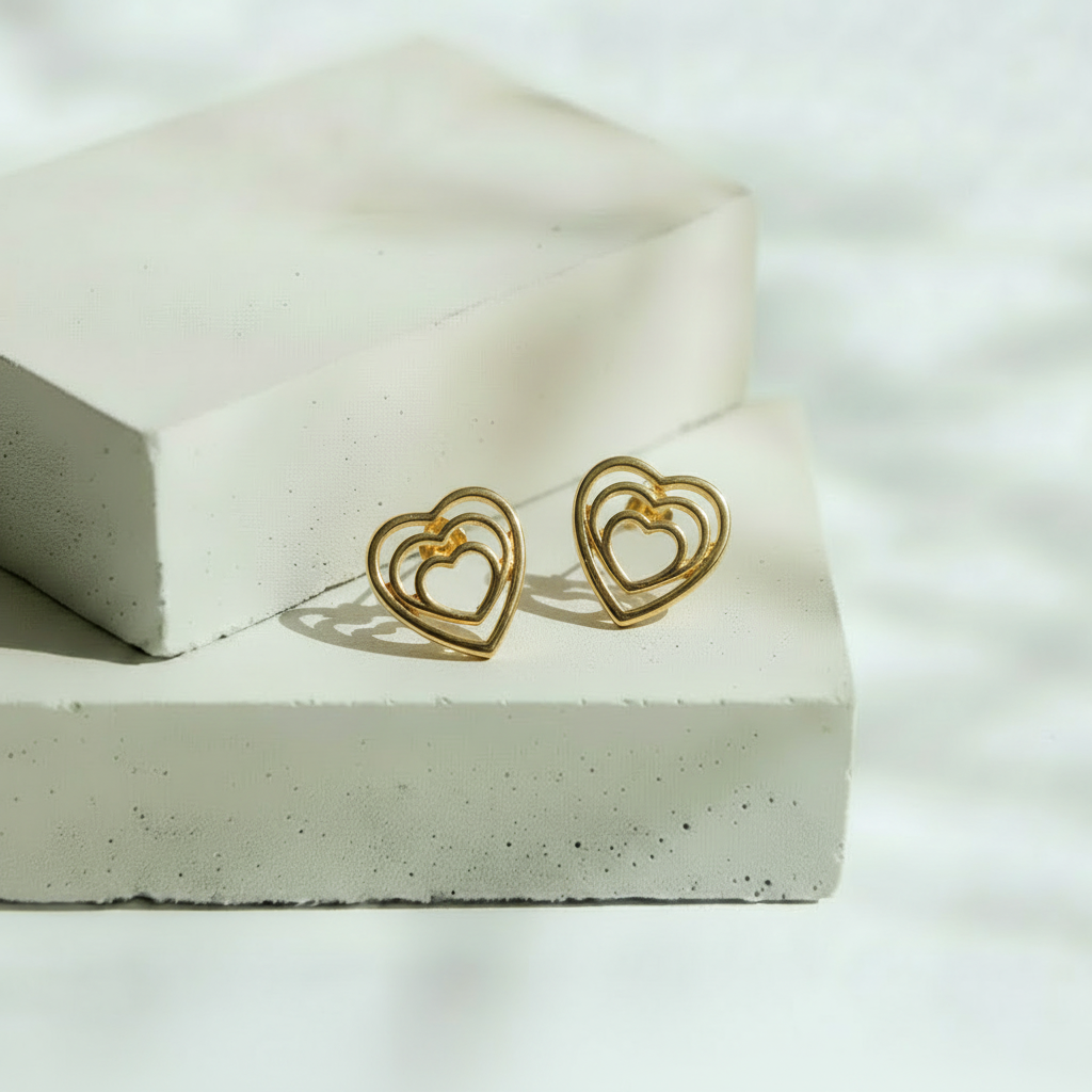 Aretes Dorados Triple Corazón – Oro 10 KL