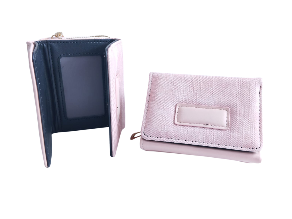 Cartera para Dama Color Rosa con Rectángulo Liso al Centro Inferior - Vinipiel