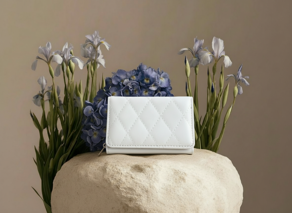 Cartera para Dama Color Blanco Diseño de Rombos - Vinipiel