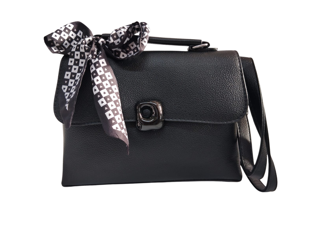 Bolsa negra con broche geométrico & pañoleta de corazones - Vinipiel