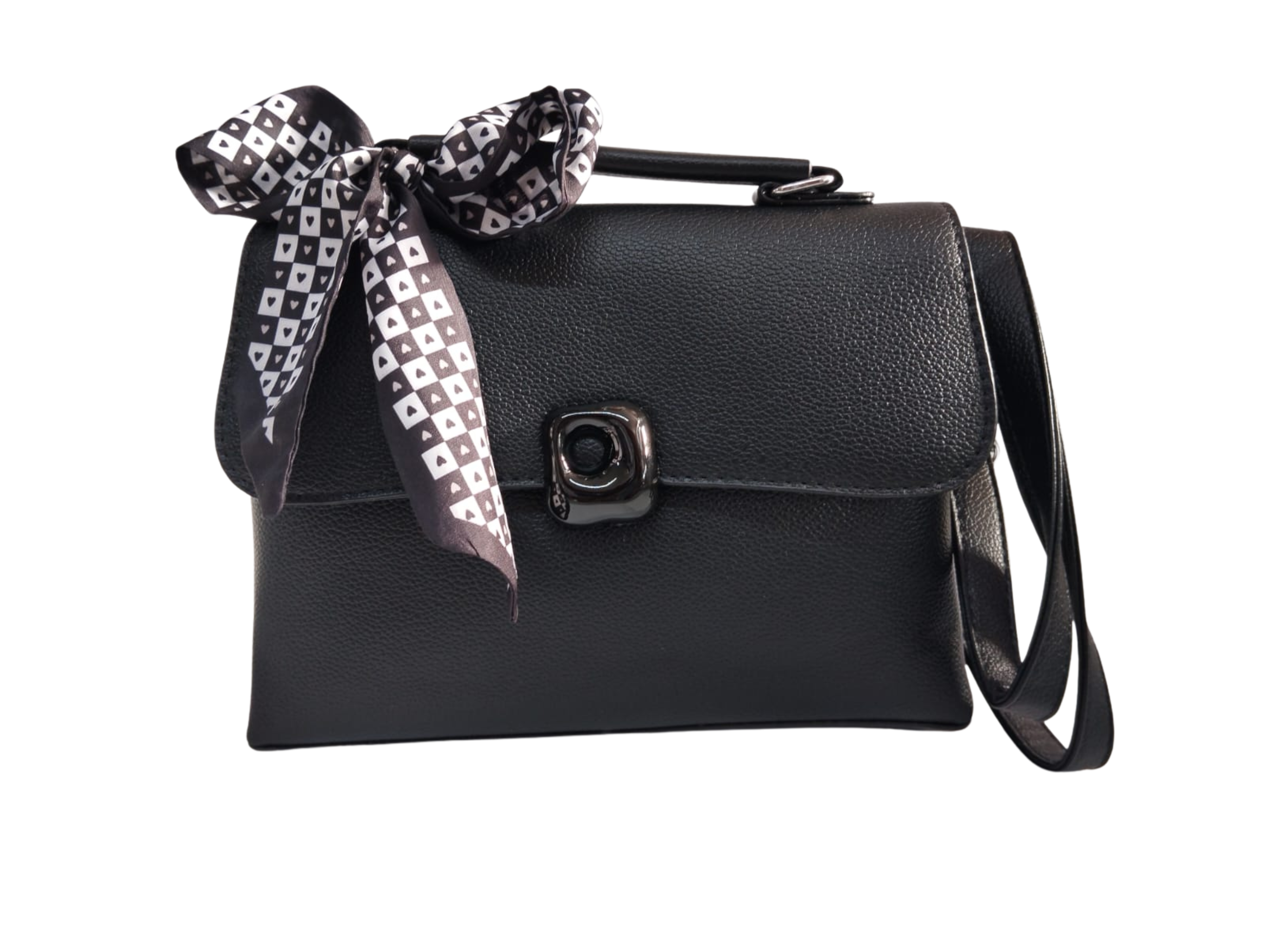 Bolsa negra con broche geométrico & pañoleta de corazones - Vinipiel