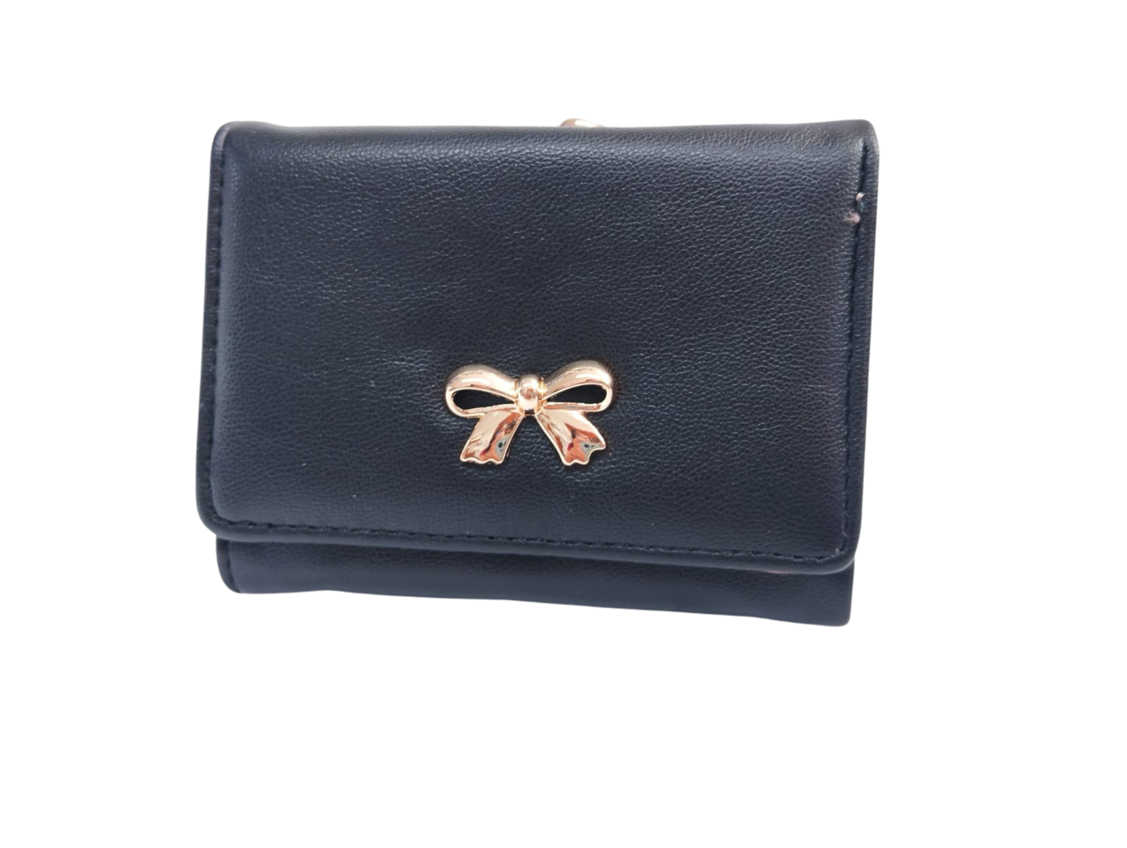Cartera negra con broche de moñito dorado e interior rosa y corazón - Vinipiel