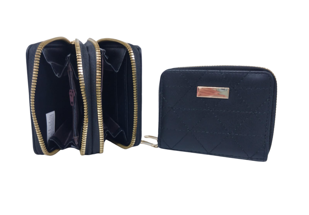 Cartera negra con rombos y placa dorada al centro superior - Vinipiel