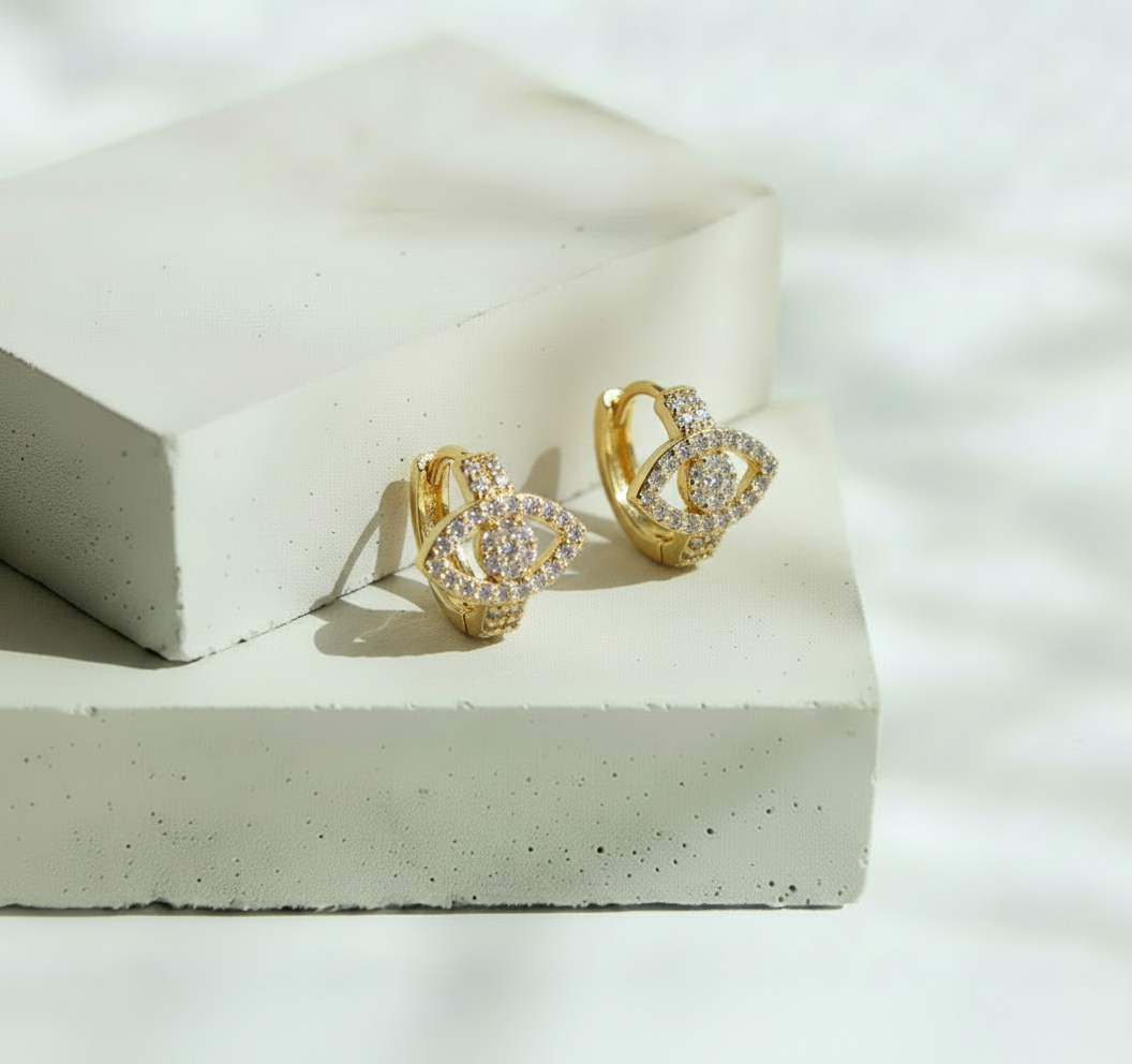 Huggie Dorada Ojo Turco con Brillos - Acero Inoxidable