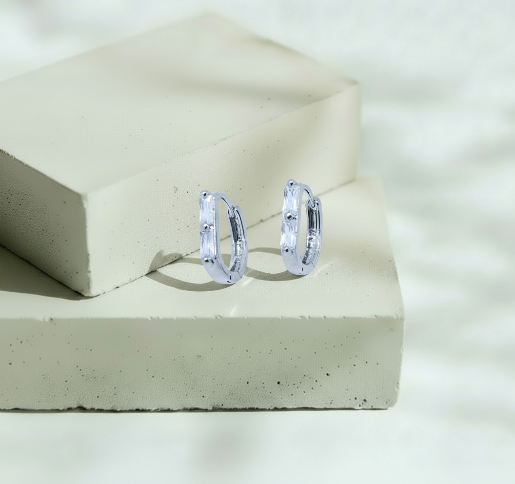 Huggies Plateadas con 2 Brillos Rectangulares - Acero Inoxidable