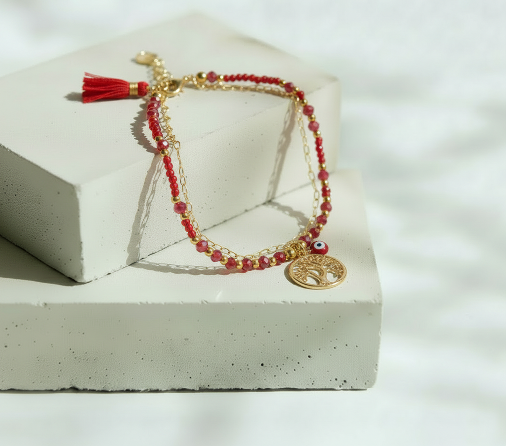 Pulsera Doble Cadena y Bolitas Rojas con Dije de Árbol - Chapa de Oro
