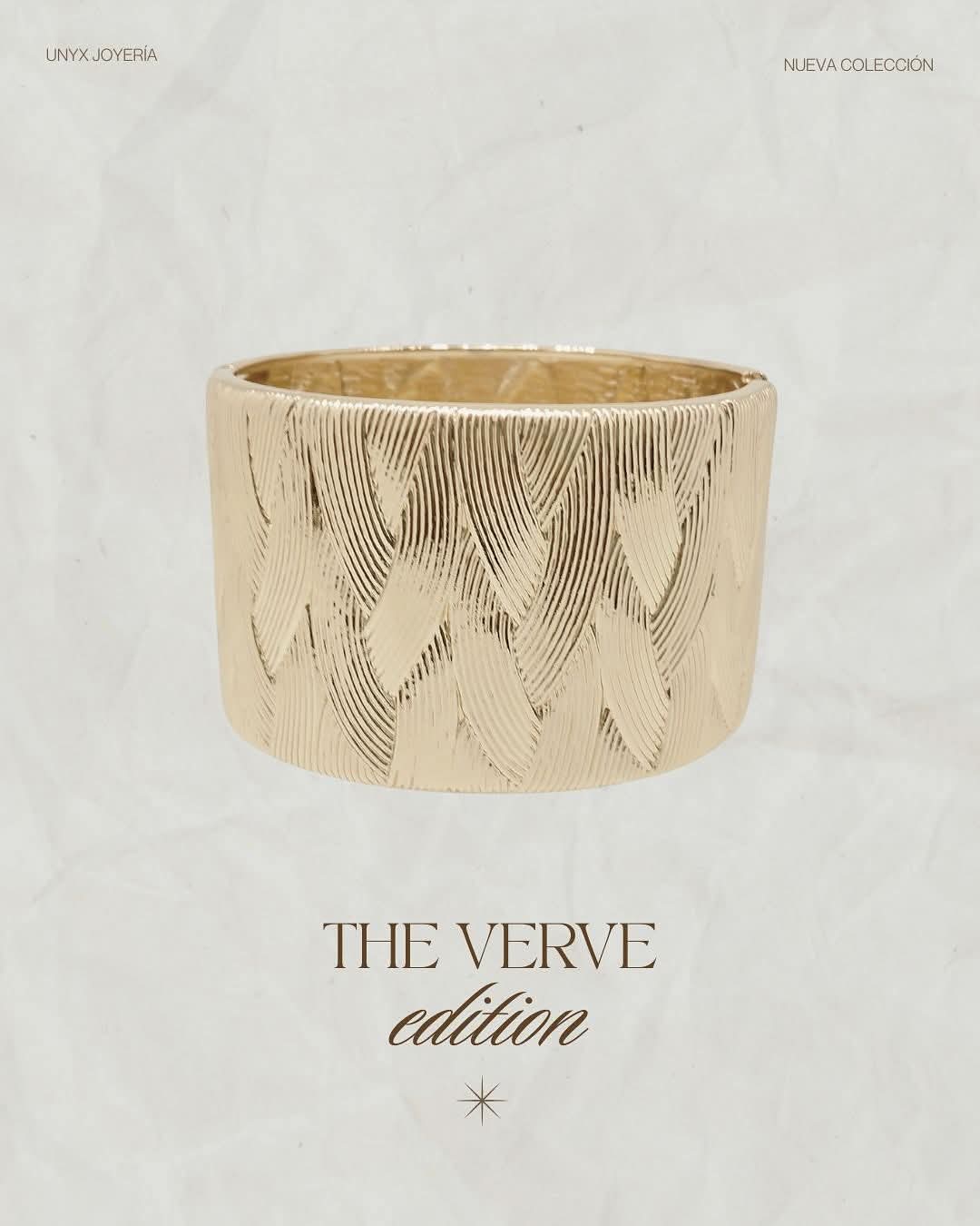 Brazalete Acero color dorado Ancho figura tejida