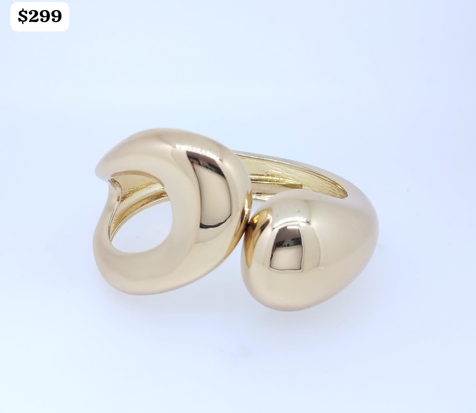 Brazalete Acero Color dorado figura ovalo y tipo gota